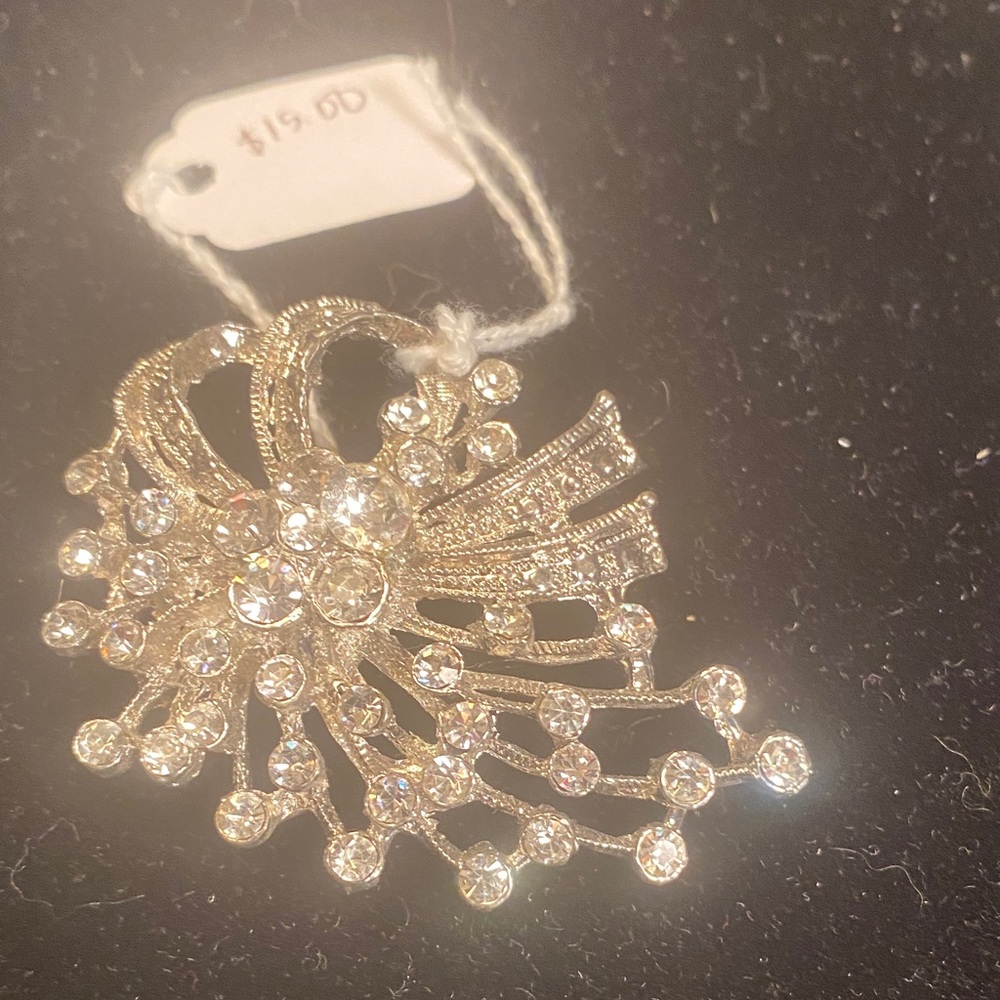 Radiant Gold and Crystal Floral Burst Brooch
